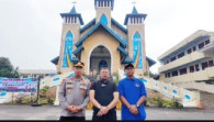 Kapolsek Mandau, Danramil 03 Mandau Bersama Camat Riki Salurkan Bibit Pohon Kapolda Riau