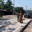 Tinjau Proyek Jalan Cut Nyak Dien, Kadis PU Dumai Pastikan Pengerjaan Sesuai Standar