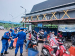 Sat Polairud Polres Dumai Bagikan 150 Masker kepada Masyarakat untuk Antisipasi Dampak Asap Karhutla