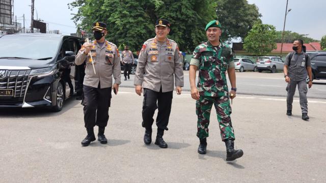 Kapolda Riau Kunjungi Koramil 03/Mandau,  Letkol Inf Endik Yunia H Ucapkan Selamat Datang