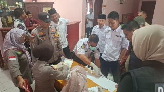 Polsek Rupat Gelar Sidak Cek Urine di Pangkalan Nyirih, Seluruh Aparatur Desa Negatif Narkoba