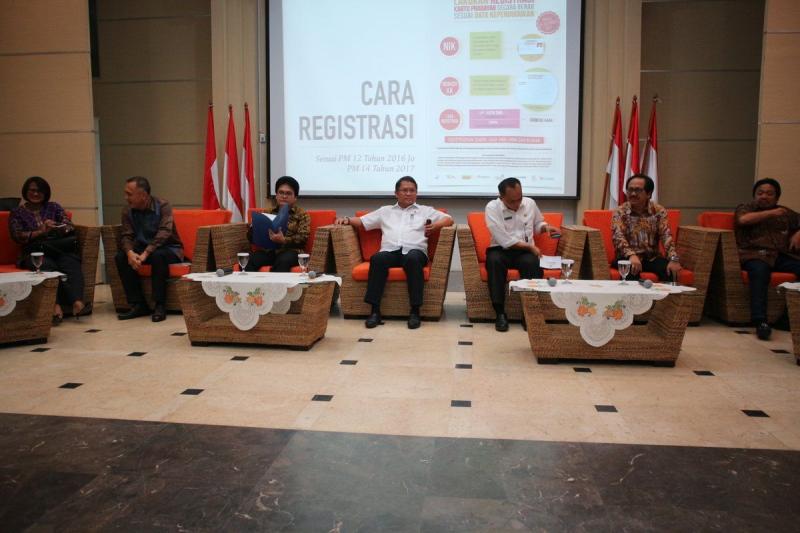 Lindungi Konsumen, Kominfo Terapkan Validasi Nomor Seluler dengan NIK