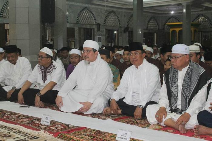 Bupati Wardan Hadiri Peringatan Isra' Mi'raj di Mesjid Agung Al-Huda