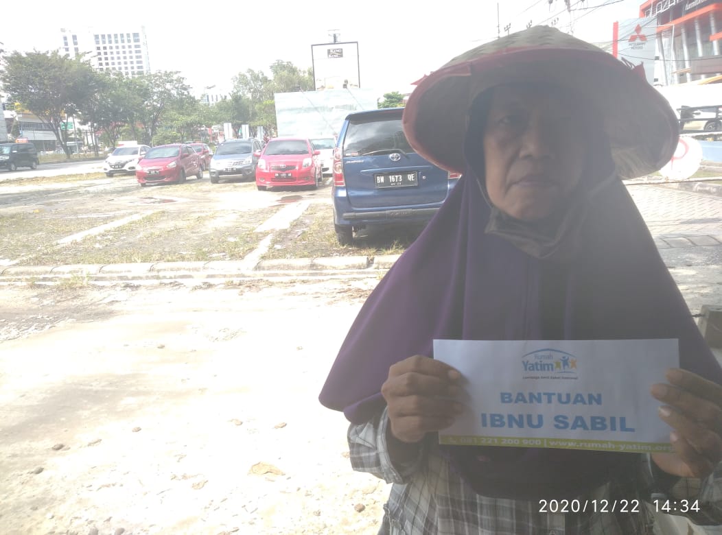 Ibu Sartini, Merantau ke Pekanbaru untuk Cari Anaknya