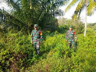 Babinsa Mandau Himbau Masyarakat Jaga Hutan dan Lahan Agar Terhindar Dari Karhutla