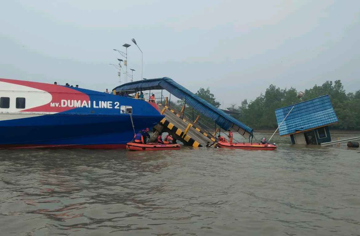 Korban Pelabuhan Buton Ambruk Ditemukan, Gubri Sedekah Alfatiha
