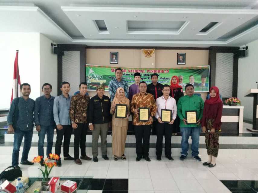 Pijar Melayu Taja Seminar Pendidikan Berkarakter Di Kampus UIR