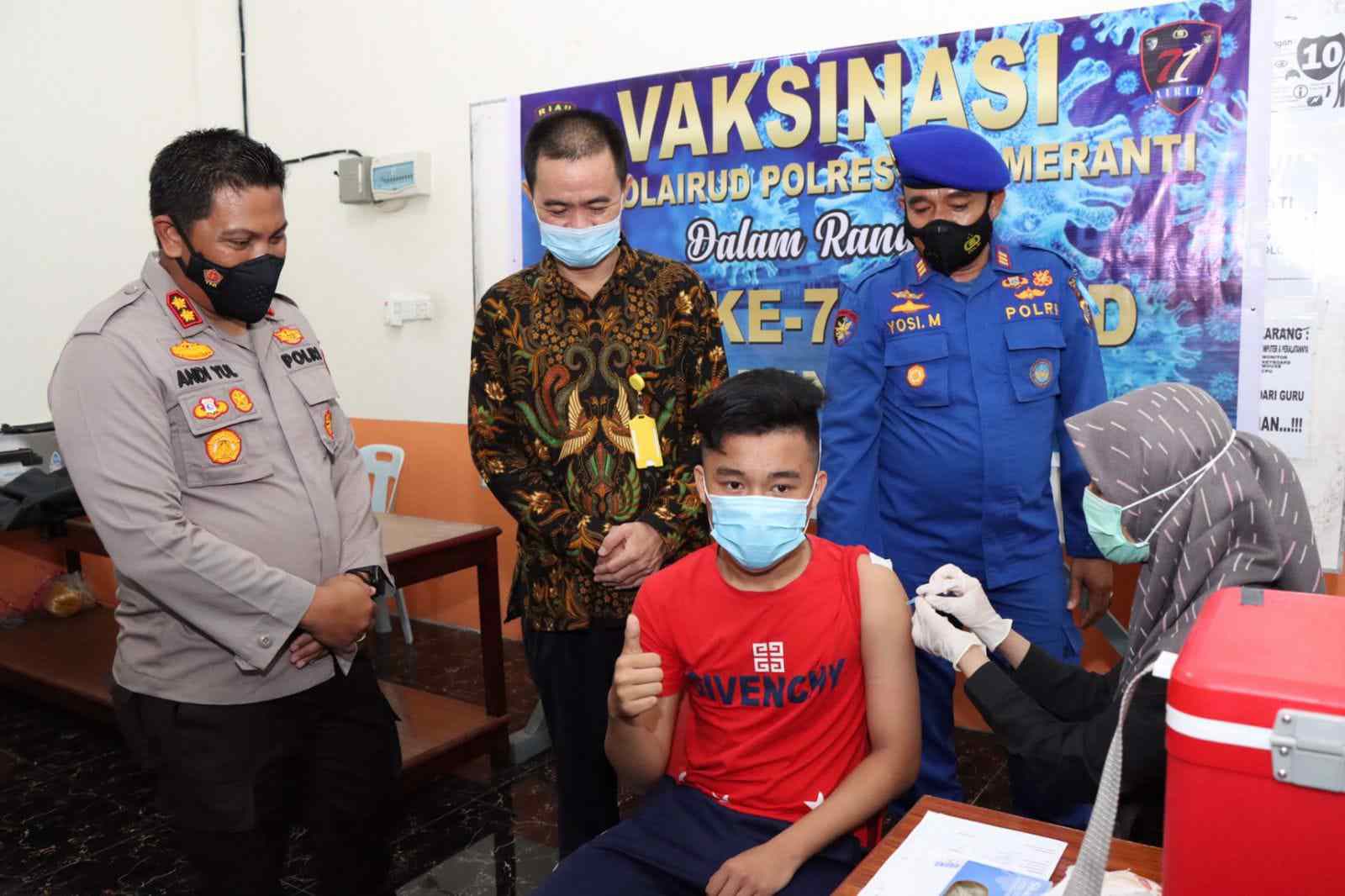 Polairud Polres Meranti lakukan Kegiatan Vaksinasi Bagi Pelajar di Yayasan Sekolah Kasih Maitreya da