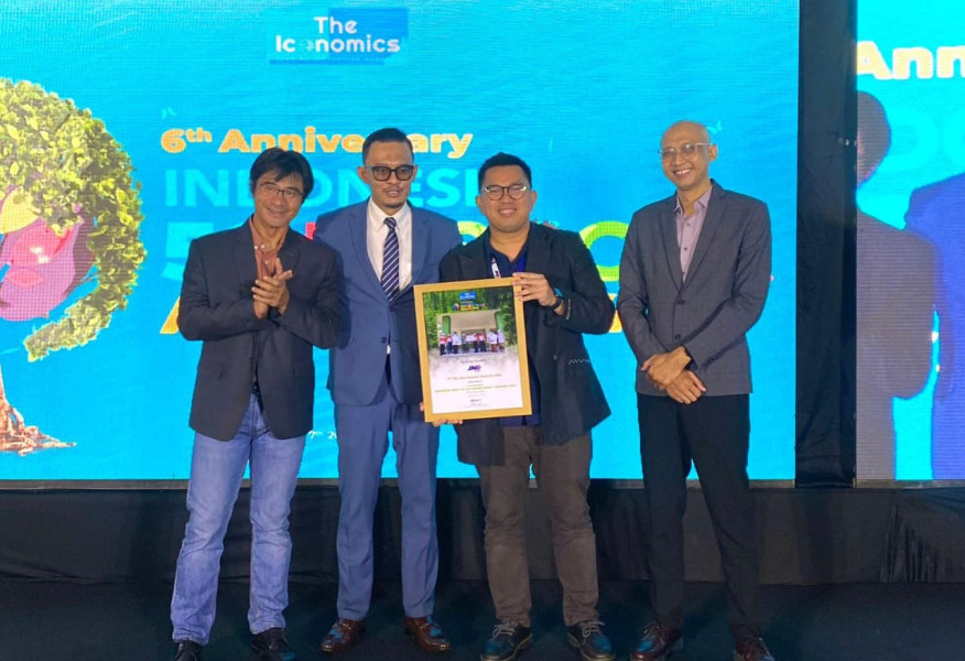 JNE Raih Penghargaan The Iconomics “Indonesia Best 50 CSR Awards 2024”  Kategori Courier Service
