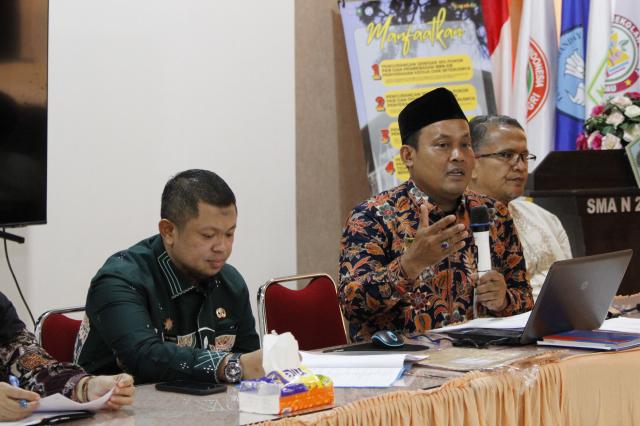 Agar Lebih Terstruktur dan Merata, Camat Mandau Gelar Rapat Koordinasi Penerimaan Siswa Baru SMA