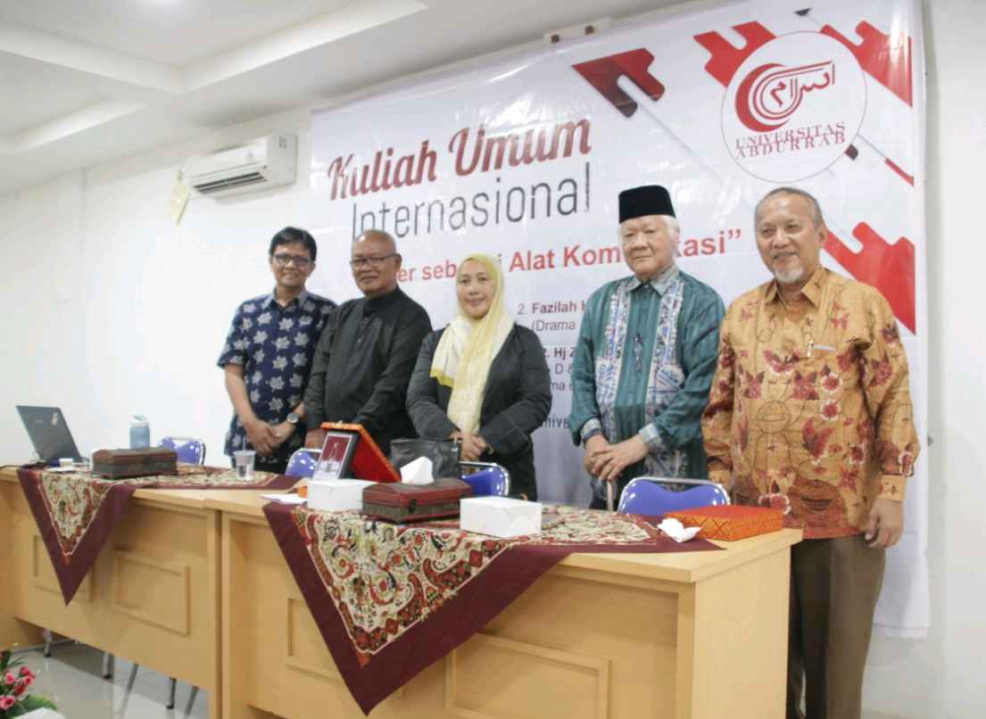 Universitas Abdurrab Gelar Diskusi Panel Kuliah Umum International