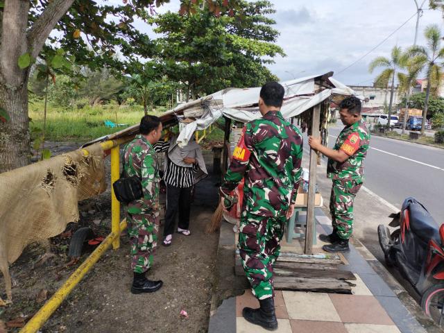 TNI Koramil 03/Mandau Himbau Masyarakat Selalu Gunakan Masker Saat Berada Diluar Rumah