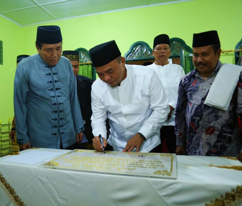 Bupati Labuhanbatu Hadiri Malam Haflatul Qur'an dan Tabligh Akbar Di Mesjid Agung
