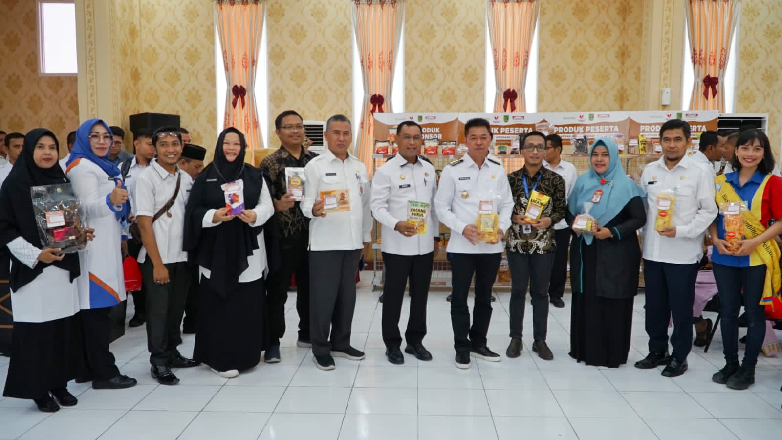 Buka Pelatihan Kewirausahaan, Bupati Rohil Harap Produk UMKM Bisa Masuk Indomaret