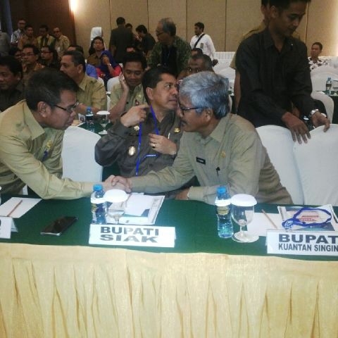 Bupati Sukarmis Berharap Pemprov Riau Perhatikan Kuansing