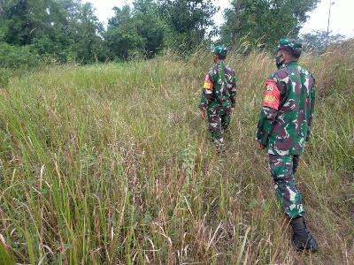Koramil 03/Mandau Patroli Guna Siaga Karhutla di Desa Tengganau