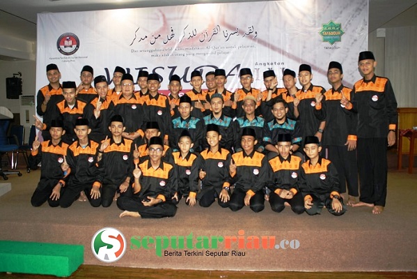 Sebulan,  Santri Hapal Al-Qur’an 30 Juz, Nenek 78 tahun Hapal 8  Juz