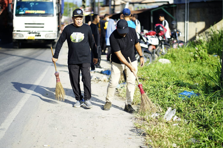 Bupati Tinjau Kegiatan Jumat Bersih