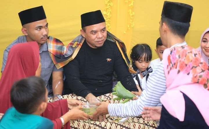 Menjadi Bupati, Andi Suhaimi Memohon Do'a Restu Ke Ibunya