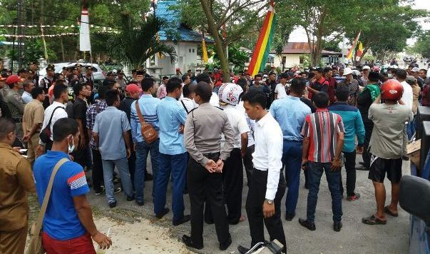 Tuntut Soal Pekat P3M Datangi Kantor Wakil Rakyat
