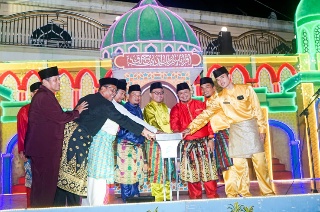 MTQ ke I Kelurahan Air Jamban Secara Resmi Dibuka Camat Mandau,Riki Rihardi