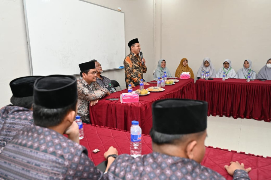 Cagubri Abdul Wahid Akan Membuat Kebijakan Untuk Guru PPPK yang Lulus Tetap ditempatkan Disekolah As