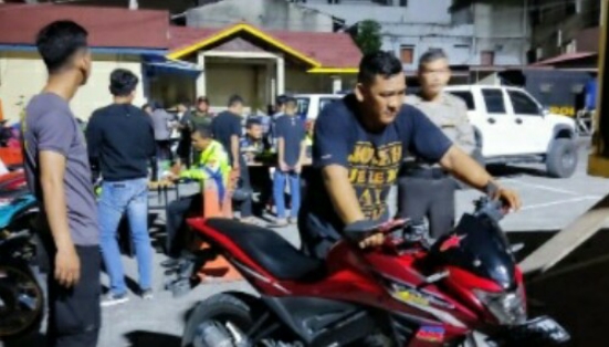 Malam IMLEK, Polresta Pekanbaru Amankan 37 Pemotor,
