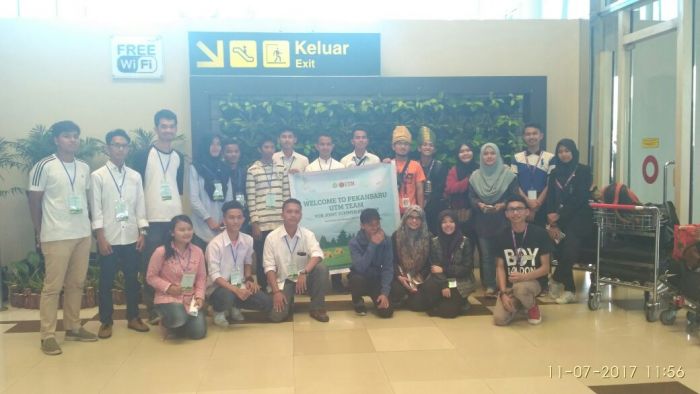 Mahasiswa UR dan UTM Gelar JSP di Kampar