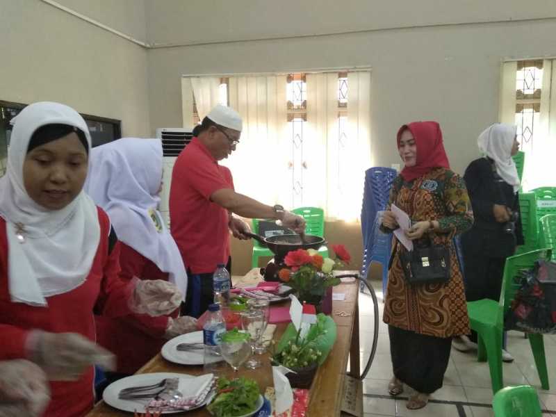 Sambut HUT RI ke 73, TP-PKK Mandau Gelar Lomba Masak Sagu