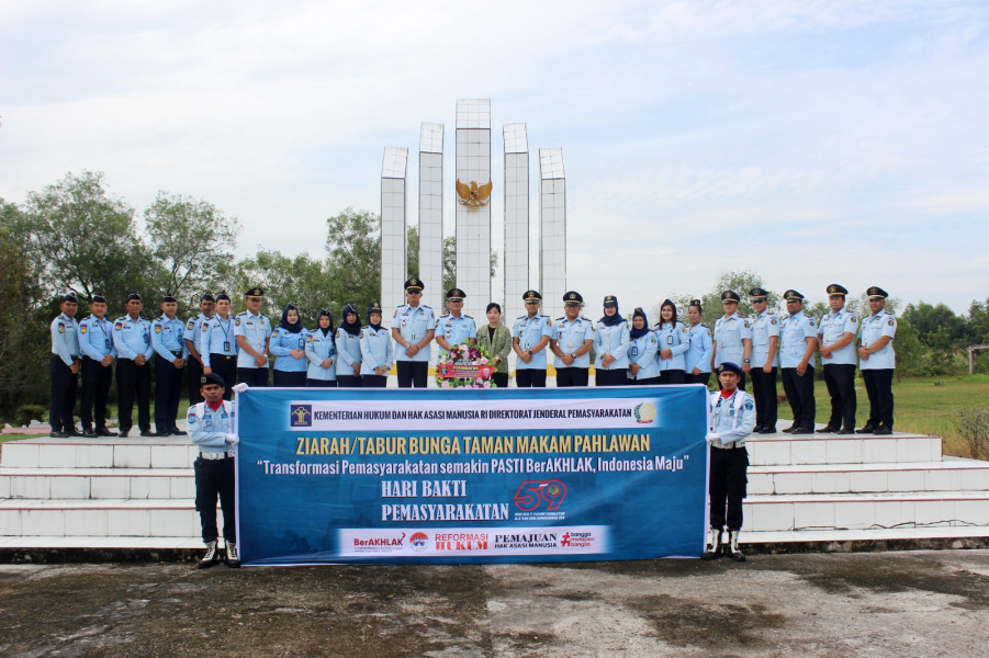 Rutan Dumai Gelar Ziarah dan Tabur Bunga di Taman Makam Pahlawan Sentosa