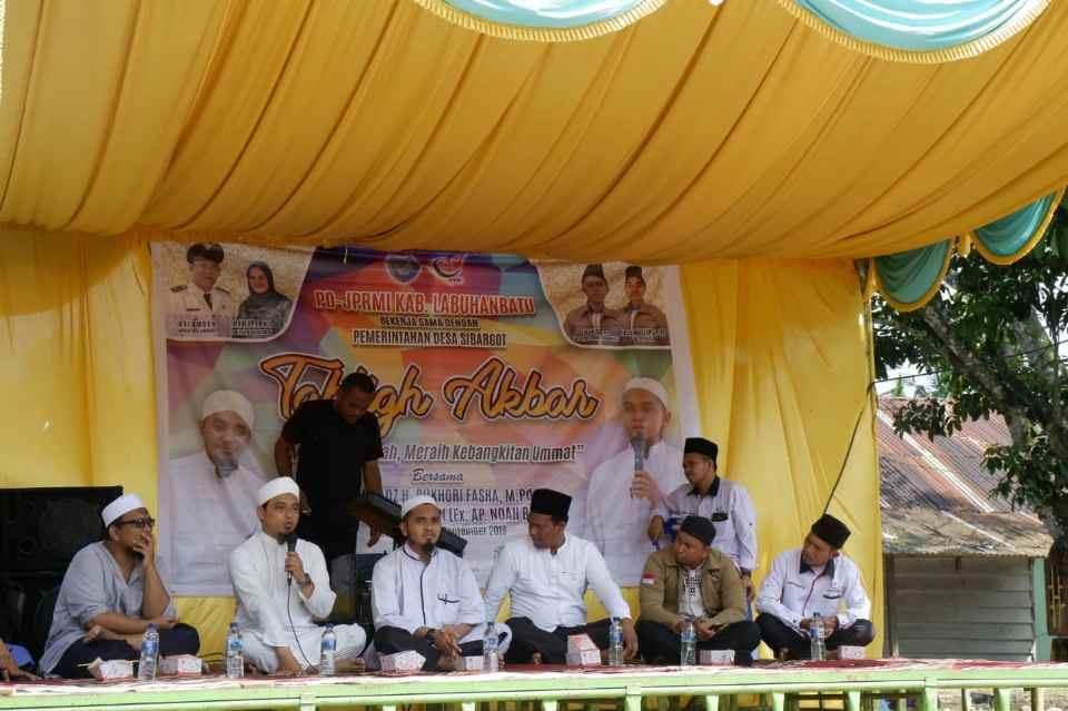 Ihsan Eks Gitaris Band Noah Warnai Tabligh Akbar JPRMI