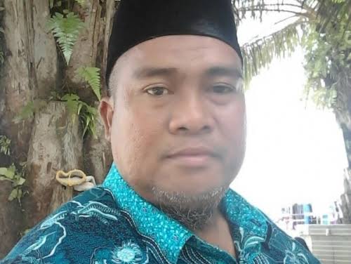 DR Elviriadi Sampaikan Salinan Pendapat Ahli Terkait Karhutla