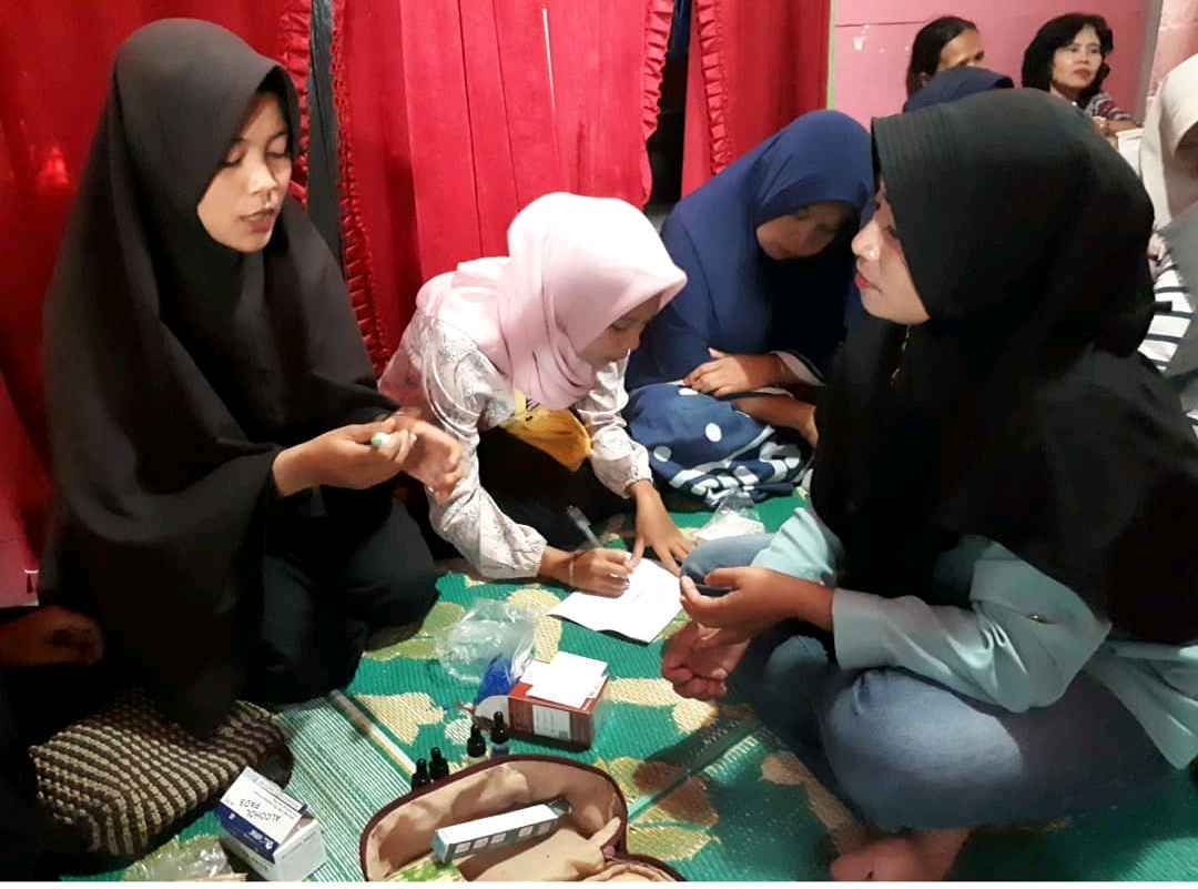 Mahasiswa Kukerta UNRI Gelar Check Golongan Darah Masyakarat desa Sungai Bawang