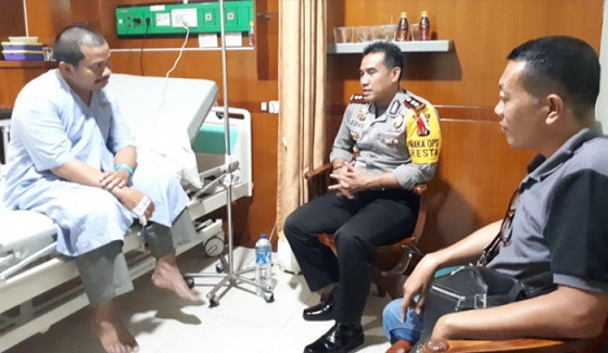 Wakapolresta Pekanbaru Besuk Imam Masjid Islamic Center Bangkinang