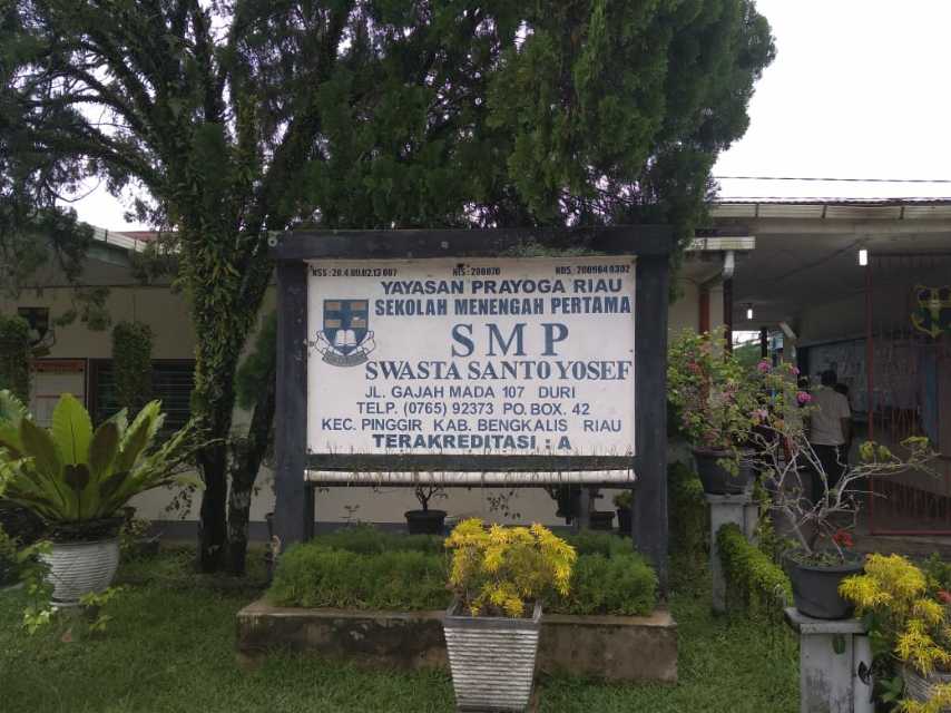 Tidak Terima Orang Tua Siswa Dengan Arogan Kepala Sekolah, Anaknya Discorsing  Dipecat Dari Sekolah