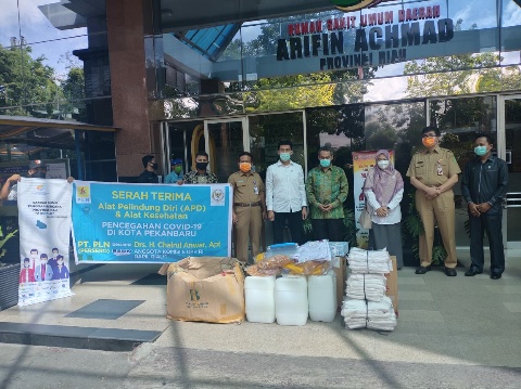 Gandeng BUMN, Chairul Anwar sebar APD di 7 Kabupaten/Kota di Provinsi Riau