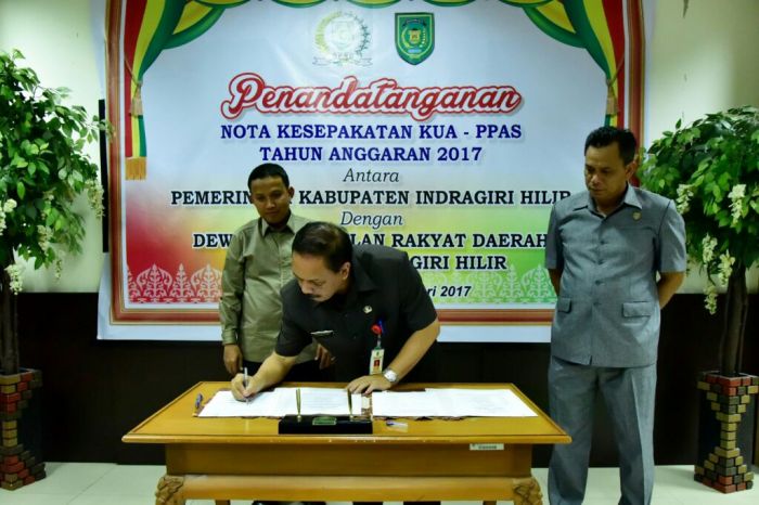 Sekda Inhil Teken Nota Kesepakatan KUA PPAS 2017