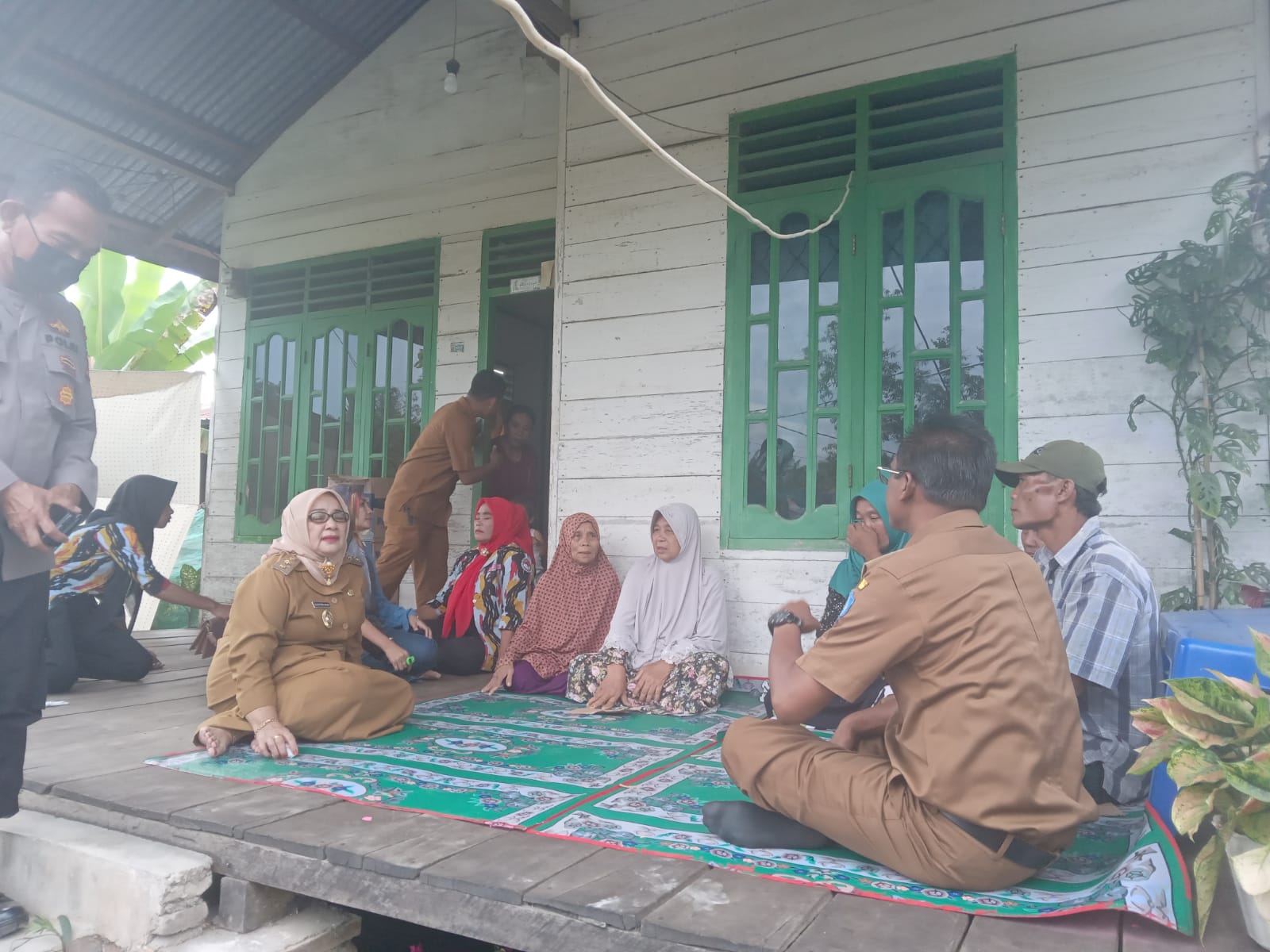 Kunjungi Keluarga Hanyut, Wabub Labuhanbatu: 