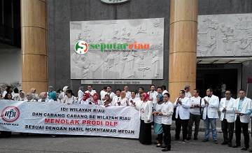 Aksi Damai IDI Riau, Tolak Prodi DLP