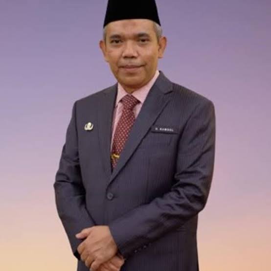 Hasil Evaluasi Kemendagri, Pj. Bupati Kampar, Dr Kamsol Raih Peringkat Kedua Terbaik Se-Indonesia