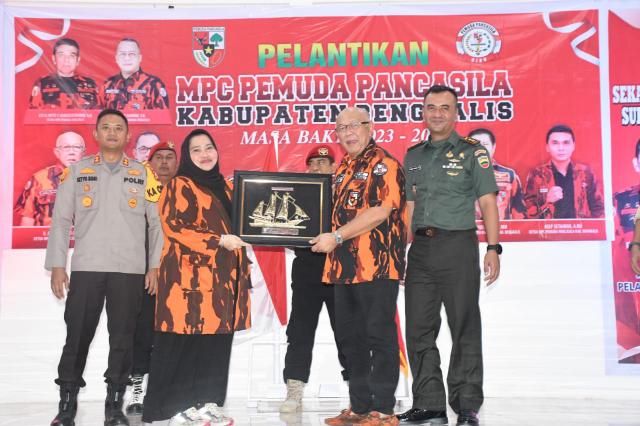 Pesan Bupati Kasmarni pada Pemuda Pancasila: Teruslah Memberi Manfaat Bagi Masyarakat