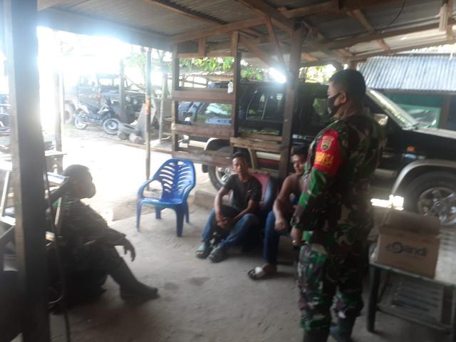 Serma Yulihar dan Serka Agusliadi Sosialisasi Karhutla di Kelurahan Pematang Pudu