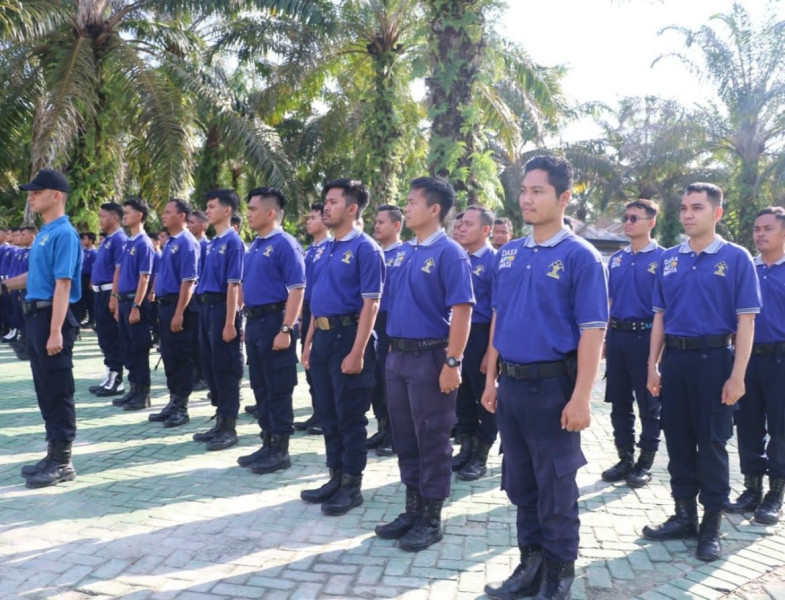 Petugas Rutan Dumai Ikuti Pelatihan Fisik, Mental dan Disiplin di Lapas Terbuka Rumbai.