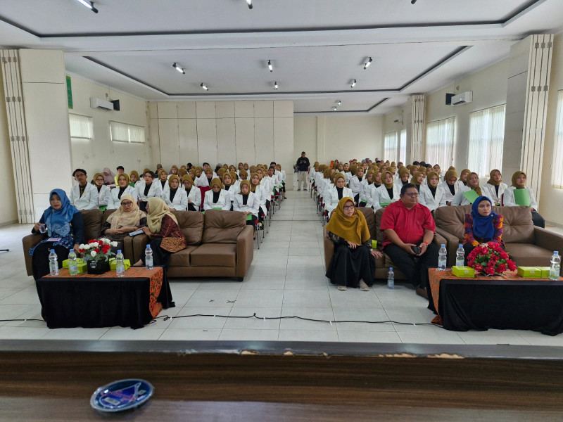 STIFAR Riau Yudisiumkan 103 Apoteker, Luar Biasa 4 orang IPK 4.00