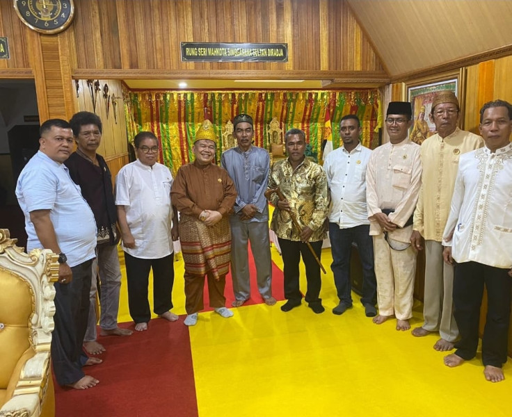 Kesultanan Diraja Air Tiris Melayu Kampar kerjasama dengan  Korea akan bangun Satu Kawasan Elite di 