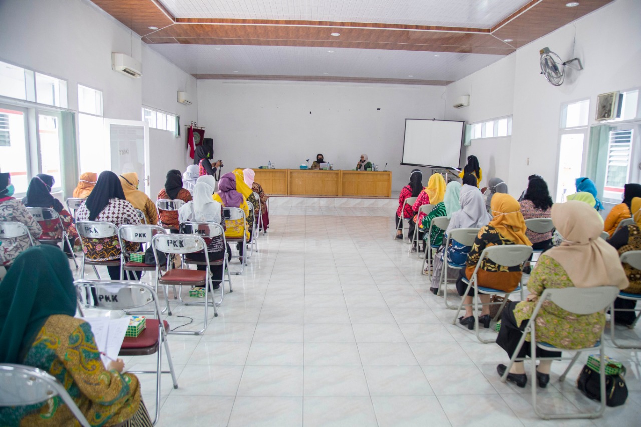 Bupati Labuhanbatu Hadiri Penyaluran BLT-DD Tahap Kelima Desa Sri Merdeka