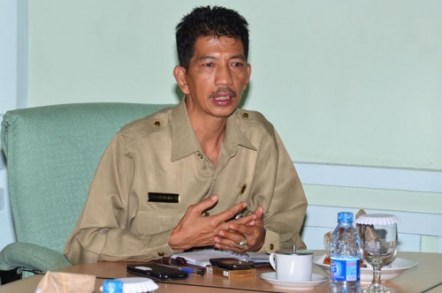 Tinjau Pelaksanaan UN, Bupati Bengkalis Kunjungi 5 Sekolah di Mandau dan Pinggir