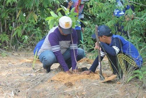 April, Mahasiswa Biologi Unri Kembali Melaksanakan Penghijauan
