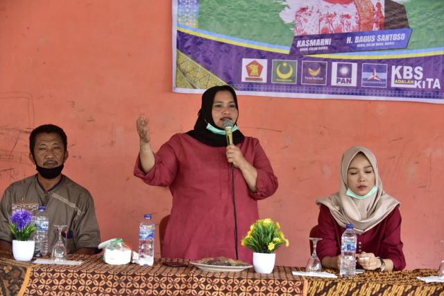 Bahtin Suku Akit Hatas, Dukung Penuh Kasmarni - Bagus Santoso