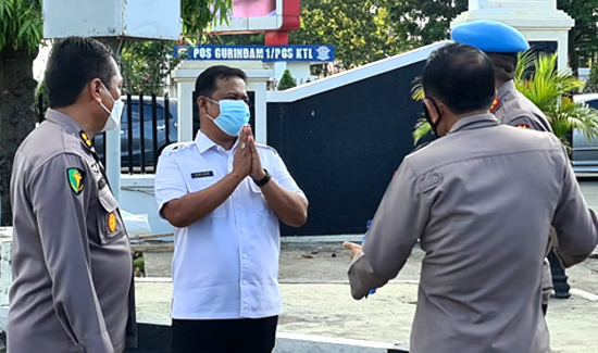 DPJP Covid 19 Kota Pekanbaru Dampingi Kapolda Riau Tinjau RS dan Vaksin Center Bhayangkara